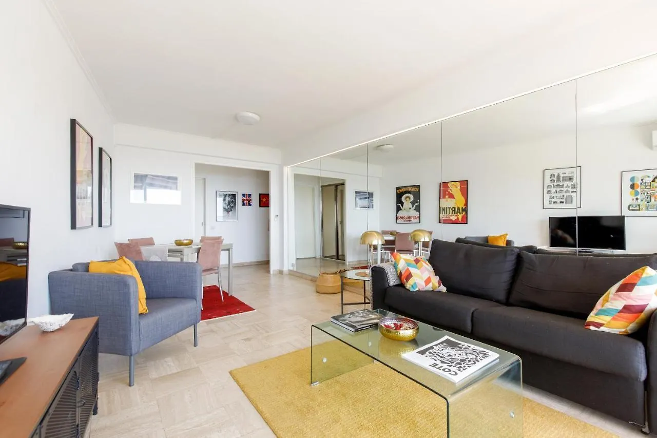 Vue Mer Exceptionnelle Sur Plage Du Midi En 1Re Ligne- 2 Chambres Cannes France
